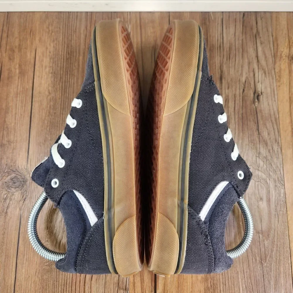 VANS Seldan Youth Sz 4 Navy Blue Suede Canvas Gum Sole Skate Low Sneakers Shoes